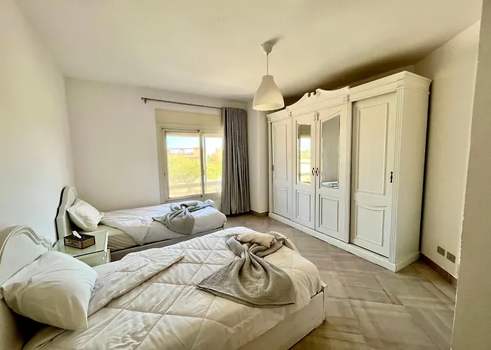6 Brs W/ Private Pool - Sandy - Wifi Villa Ain Suchna
