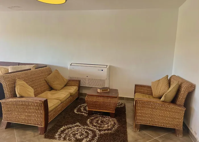 6 Brs W/ Private Pool - Sandy - Wifi Villa Ain Suchna