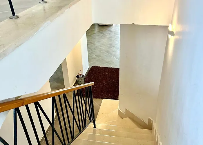6 Brs W/ Private Pool - Sandy - Wifi * Ain Suchna