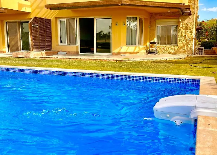 6 Brs W/ Private Pool - Sandy - Wifi *