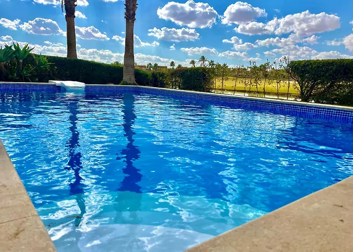 Villa 6 Brs W/ Private Pool - Sandy - Wifi